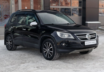 Подержанный автомобиль Volkswagen Tiguan 2009 года (3 фото)