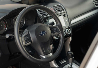 Подержанный автомобиль Subaru Forester Suv 2015 года (11 фото)