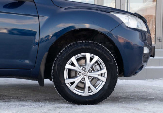 Подержанный автомобиль Lifan X60 2016 года (9 фото)