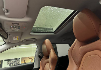 Подержанный автомобиль Omoda C5 2022 года (14 фото)