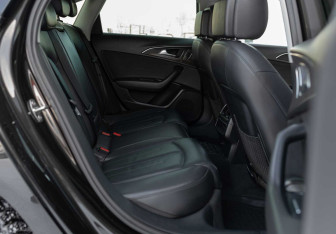 Подержанный автомобиль Audi A6 Sedan 2016 года (20 фото)