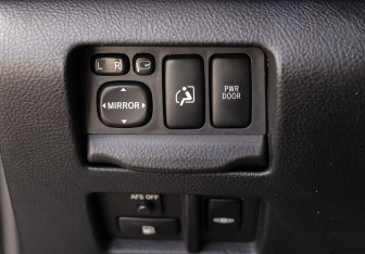 Подержанный автомобиль Lexus RX 2007 года (16 фото)