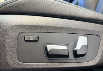 Подержанный автомобиль BMW X3 2019 года (23 фото)
