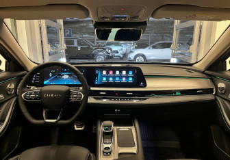 Новый Chery Arrizo 8 2025 (11 фото)