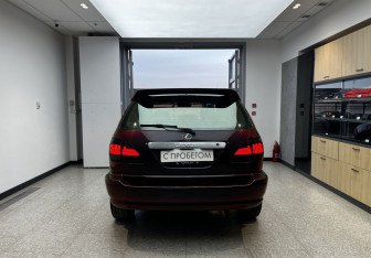 Подержанный автомобиль Lexus RX 2001 года (5 фото)
