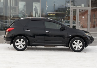 Подержанный автомобиль Nissan Murano Suv 2010 года (4 фото)