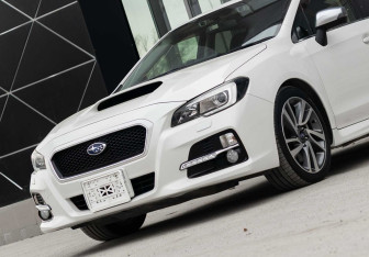 Подержанный автомобиль Subaru Levorg 2014 года (11 фото)
