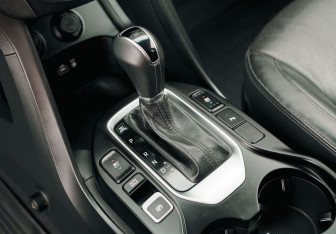 Подержанный автомобиль Hyundai Santa Fe 2016 года (14 фото)