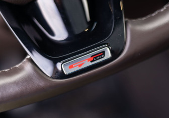 Подержанный автомобиль Kia Stinger 2018 года (25 фото)