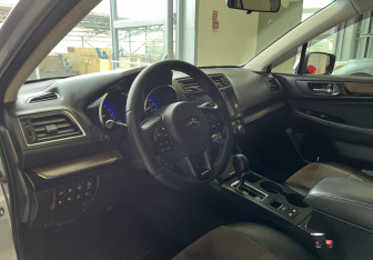 Подержанный автомобиль Subaru Outback Wagon 2016 года (12 фото)
