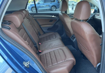 Подержанный автомобиль Volkswagen Golf Hatchback 2013 года (11 фото)