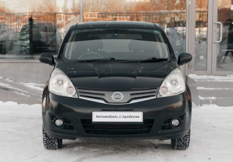 Подержанный автомобиль Nissan Note 2010 года (2 фото)