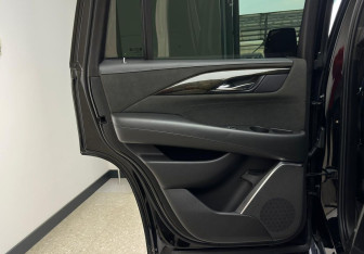 Подержанный автомобиль Cadillac Escalade Suv 2019 года (23 фото)