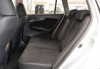 Подержанный автомобиль Toyota Corolla Wagon 2007 года (18 фото)