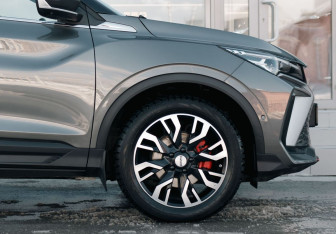 Подержанный автомобиль Geely Coolray 2024 года (9 фото)