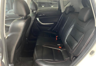 Подержанный автомобиль Changan CS35 2015 года (12 фото)