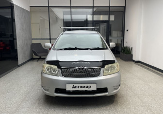 Подержанный автомобиль Toyota Corolla Wagon 2005 года (2 фото)