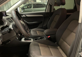 Подержанный автомобиль Audi Q3 2013 года (7 фото)