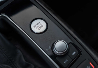 Подержанный автомобиль Audi A6 Sedan 2016 года (15 фото)