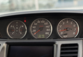 Подержанный автомобиль Nissan Primera Sedan 2001 года (12 фото)