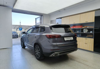 Подержанный автомобиль Chery Tiggo 8 Pro 2023 года (6 фото)