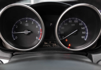 Подержанный автомобиль Mazda 3 Sedan 2011 года (13 фото)