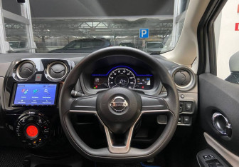 Подержанный автомобиль Nissan Note 2019 года (11 фото)