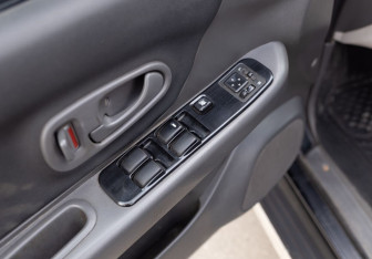 Подержанный автомобиль Mitsubishi Pajero Sport 2007 года (15 фото)