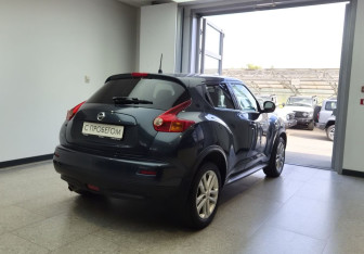 Подержанный автомобиль Nissan Juke 2011 года (4 фото)