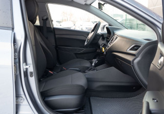 Подержанный автомобиль Hyundai Solaris Sedan 2020 года (19 фото)