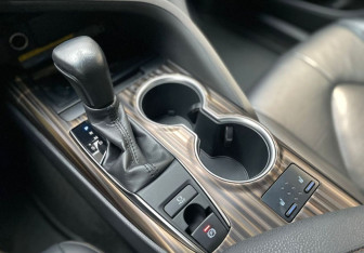 Подержанный автомобиль Toyota Camry Sedan 2019 года (19 фото)