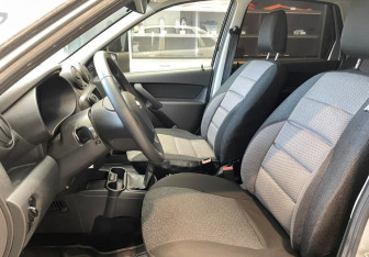 Подержанный автомобиль LADA (ВАЗ) Granta Sedan 2017 года (9 фото)