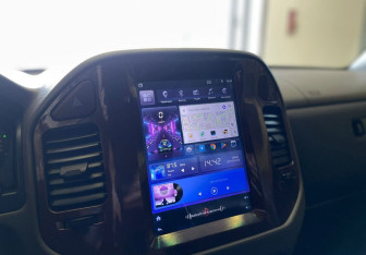 Подержанный автомобиль Mitsubishi Pajero 2003 года (17 фото)