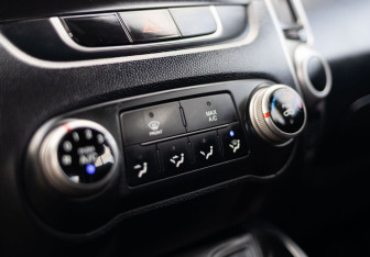 Подержанный автомобиль Hyundai Tucson 2010 года (14 фото)