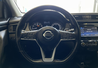 Подержанный автомобиль Nissan Qashqai 2020 года (11 фото)
