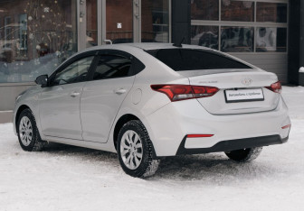 Подержанный автомобиль Hyundai Solaris Sedan 2018 года (7 фото)