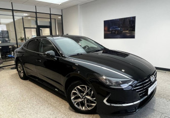 Подержанный автомобиль Hyundai Sonata 2021 года (4 фото)