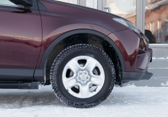 Подержанный автомобиль Toyota RAV4 2018 года (9 фото)