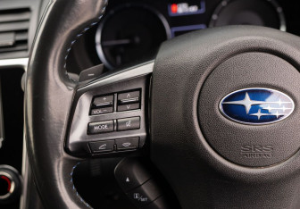 Подержанный автомобиль Subaru Levorg 2014 года (12 фото)