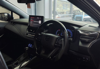Подержанный автомобиль Toyota Corolla Wagon 2021 года (11 фото)