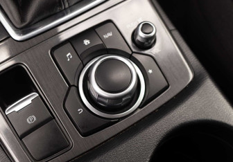 Подержанный автомобиль Mazda CX-5 2016 года (18 фото)