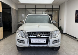 Подержанный автомобиль Mitsubishi Pajero 2020 года (2 фото)