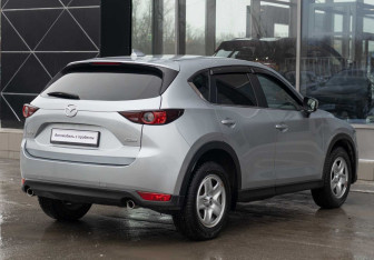 Подержанный автомобиль Mazda CX-5 2018 года (5 фото)