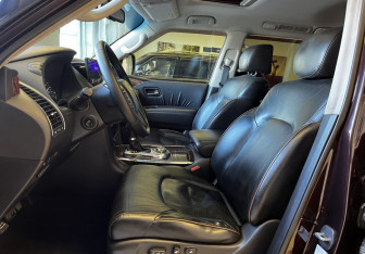 Подержанный автомобиль Nissan Patrol 2011 года (8 фото)