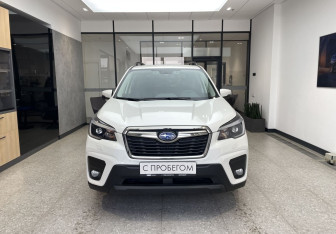 Подержанный автомобиль Subaru Forester Suv 2020 года (3 фото)