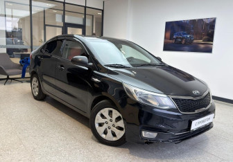 Подержанный автомобиль Kia Rio Sedan 2016 года (4 фото)