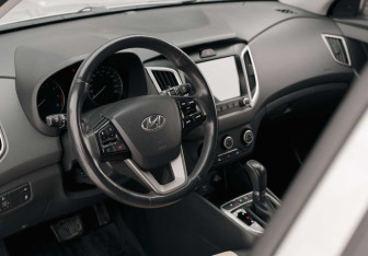 Подержанный автомобиль Hyundai Creta 2020 года (11 фото)