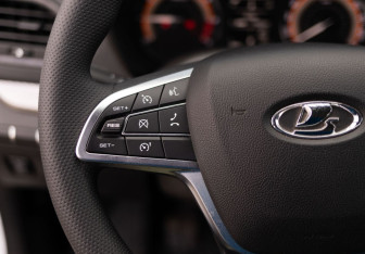 Подержанный автомобиль LADA (ВАЗ) Vesta Sedan 2023 года (12 фото)