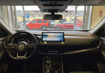 Подержанный автомобиль Nissan X-Trail 2022 года (10 фото)