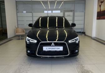 Подержанный автомобиль Mitsubishi Lancer Sedan 2013 года (3 фото)